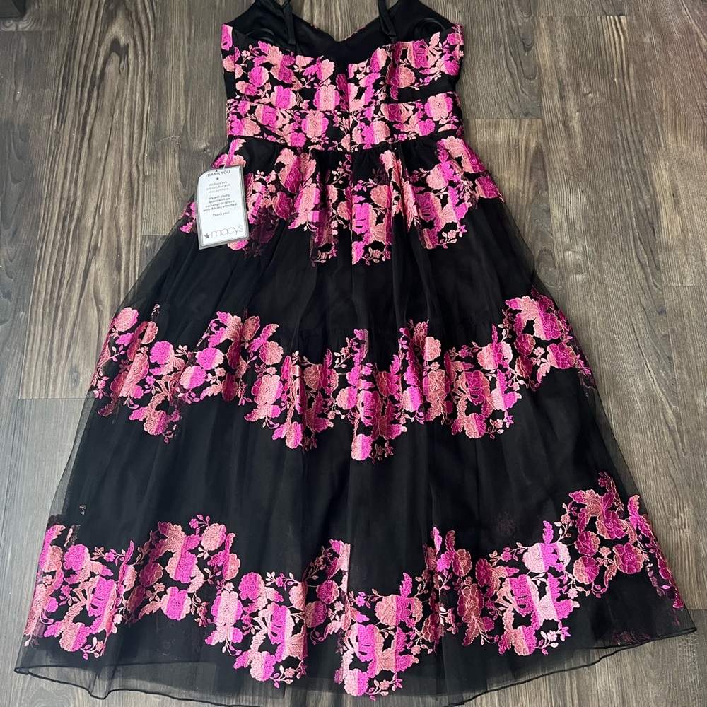 Christian Siriano New York NEW Embroidered Pink & Black Midi Dress - Picture 9 of 15